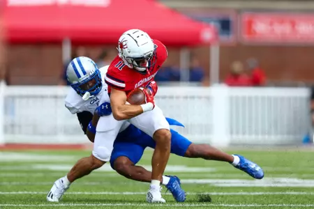 Nick DeGennaro carrying the ball during