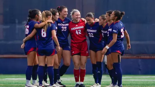 Spider Soccer huddled pre match