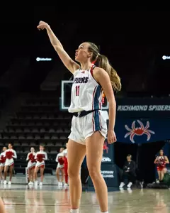 Anna Camden shooting three pointer