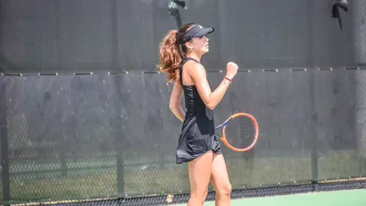 Andrea Campodonico celebrating a point