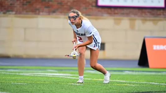 Grace Muldoon staring ahead getting ready to shoot a free position shot