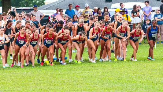 Spiders XC runners at the start line of the Spider Alumni Open