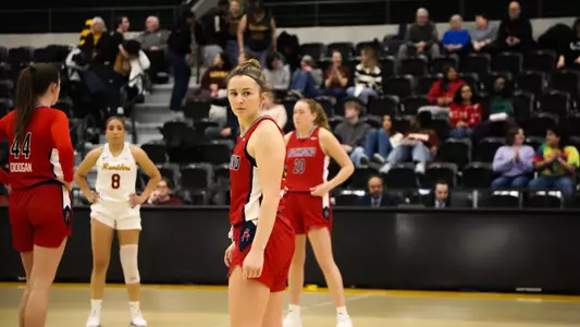Ally Sweeney before tipoff against LUC