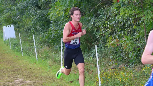 Zachary Stevens running at Spider Alumni 2025