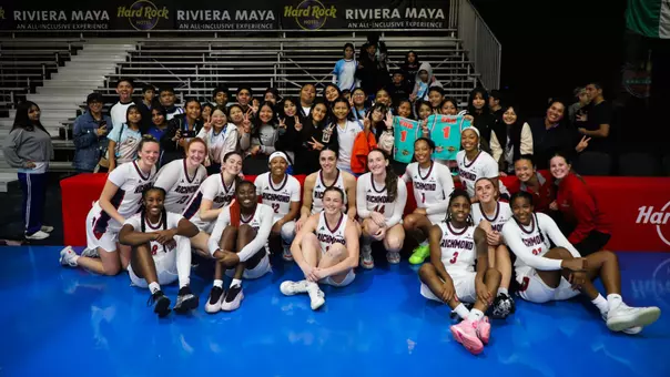 Spider wbb with fans from Mexico