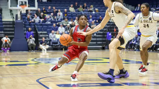 Mikkel Tyne pulls up for a jumpshot at La Salle