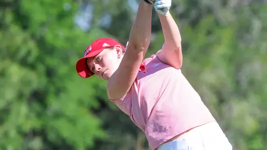 Hannah Lydic stares down her approach shot