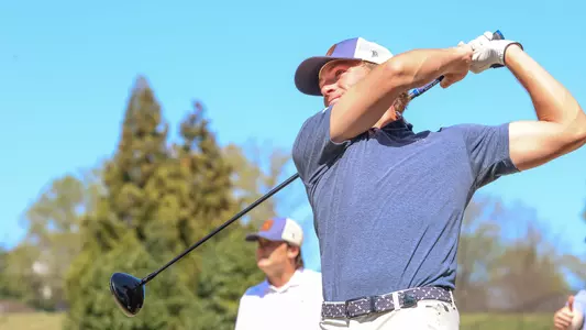 Parker Moellinger rips a driver