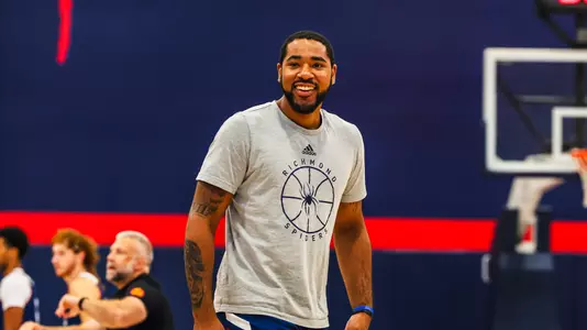 Jaden Daughtry smiles before a practice