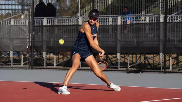 Barbulescu hitting a return