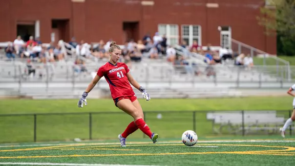 Isabel Seifert in her collegiate debut