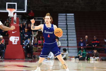 Will Johnston sets the Spiders offense