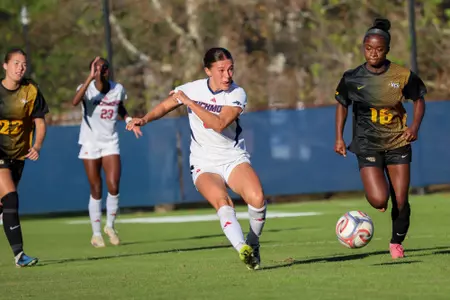 Sophia Jurado attempts a right-footed shot