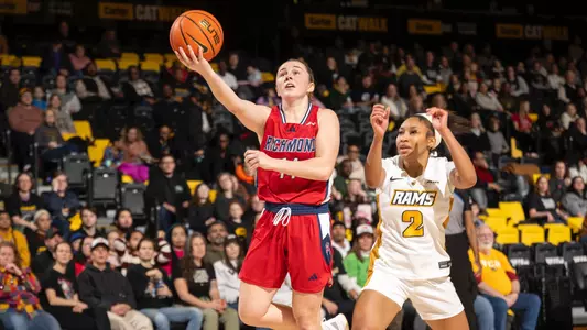 Sweeney shooting a layup at VCU