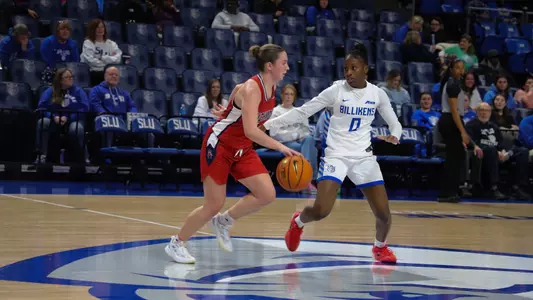 Sweeney dribbling vs Saint Louis