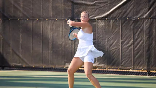 Lucy Webber during a tennis match