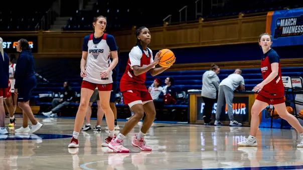 Alicia Newell Shooting Inside Cameron Indoor Stadium