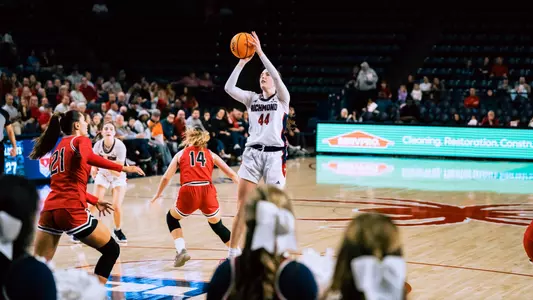Doogan shooting a pull up jumper