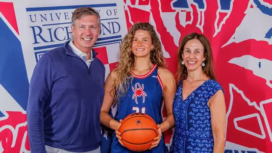 Photo of Alexandra Vandiver