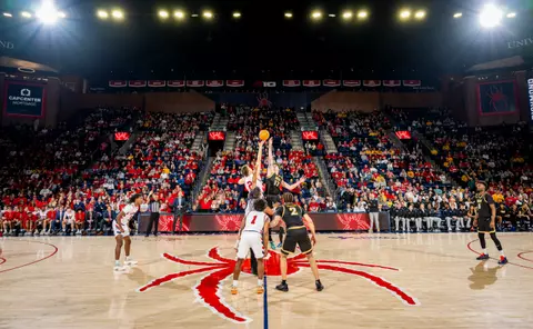 Tip-off for the Spiders at VCU game