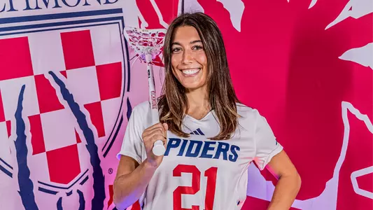 Women's lacrosse freshman Bea Trinque