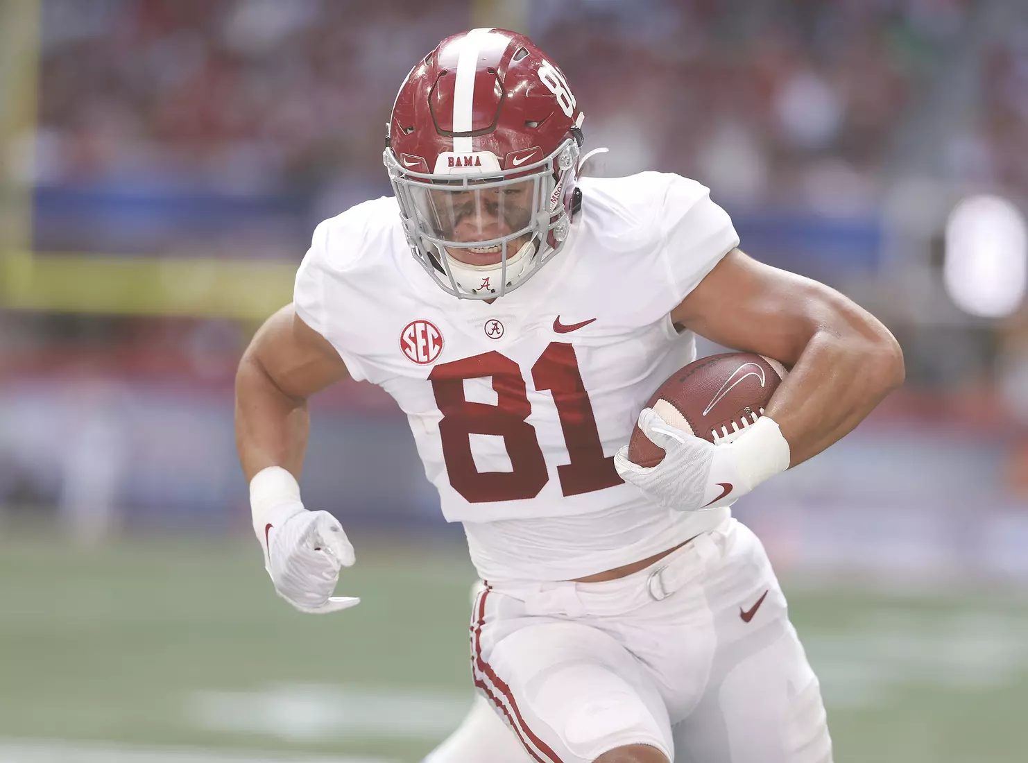 9/4/21 MFB Alabama vs Miami
Alabama tight end Cameron Latu (81)
Photo by Crimson Tide Photos