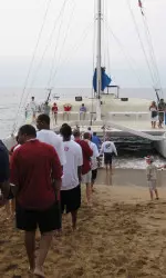 The Tide's cruise took place via a catamaran designed and built for safe sightseeing, particularly for whale watching.