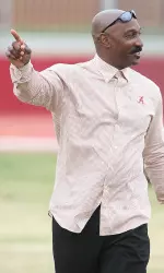 Head Coach Harvey Glance