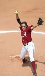 Kelsi Dunne was named to the SEC Freshman Academic Honor Roll after winning 26 games during her rookie season.