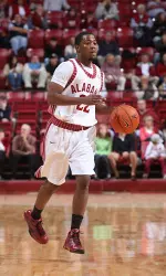 Steele ends his career at Alabama with 1,113 points and 437 assists