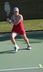 Courtney McLane dropped a three-setter Tuesday in the qualifying round on All-Americans