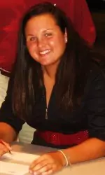 Alabama inks top pitching prospect Jackie Traina.