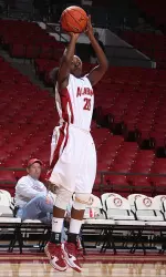 Junior Varisia Raffington scored a career-high 33 points Saturday against CSU Bakersfield