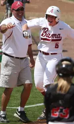 Ashley Holcombe went deep and made key defensive plays for Alabama Saturday.