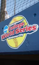 Alabama will Michigan in the opening round of the Women's College World Series.