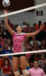 Alyssa Meuth rattled off a match-high 12 kills against the No. 2 Gators.