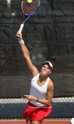 Mary Anne Macfarlane was narrowly edged in the singles consolation finals Sunday at the USTA/ITA National Intercollegiate Indoor Championships.