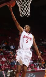 Freshman Celiscia Farmer had a career-high 21 points last time out.