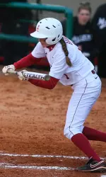 Kayla Braud drove in the winning run for Alabama Saturday afternoon.