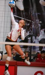 Junior Mary Catherine Aune collected four of the Tide's seven service aces in the match.