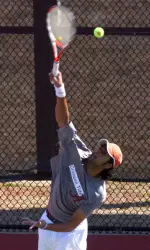 Saketh Myneni advanced to the Round of 32 in the NCAA Singles Championship with a win on Wednesday.