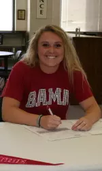 Incoming freshman Alex Clay advanced to both the singles and doubles finals at the ITA Summer Circuit event in Tuscaloosa.