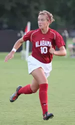 Megan Petersen helped Alabama post its first shutout of the season.