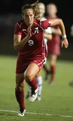 Alabama fell 4-1 to Kentucky on Sunday.