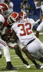 C.J. Mosley earns Alabama's MVP award on Sunday night at the team's 2012 banquet.