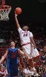 Andrew Steele scored nine of his 11 points in the second half against Florida.