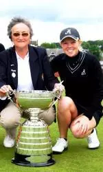 Stephanie Meadow wins British Amateur with a 4 and 3 victory over Rocio Sanchez Lobato.