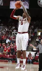 Sophomore guard Trevor Lacey scored a team-high 17 points in the win over South Carolina last Saturday.