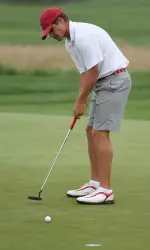 Bobby Wyatt went out first for Alabama in the quarterfinals and got the Tide an early point.