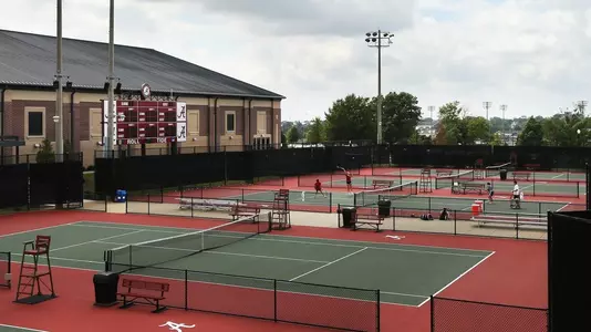 outdoor_courts